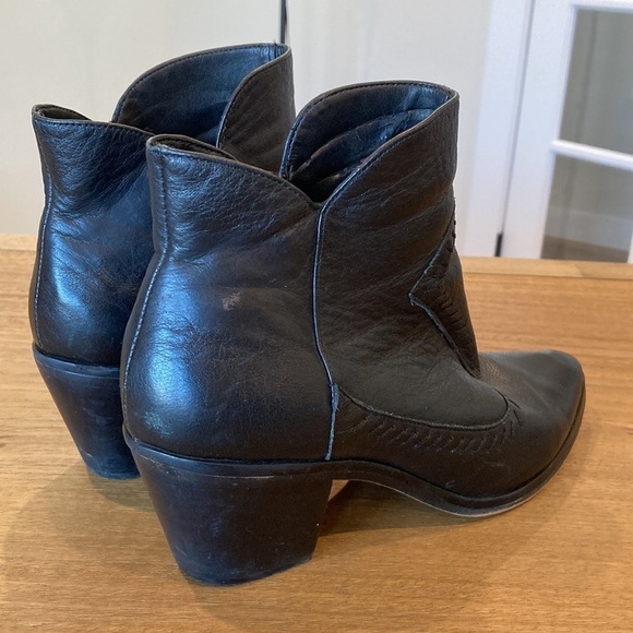 Rebecca Minkoff Lulu Black Leather Booties - Picture 3 of 9